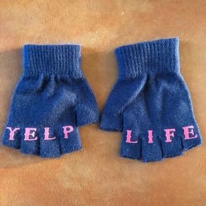 YELP LIFE fingerless gloves